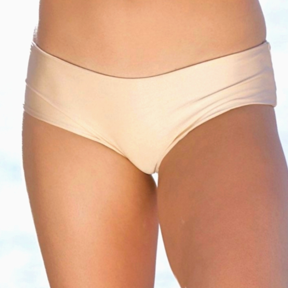 NWT Cheeky Gold Bottoms